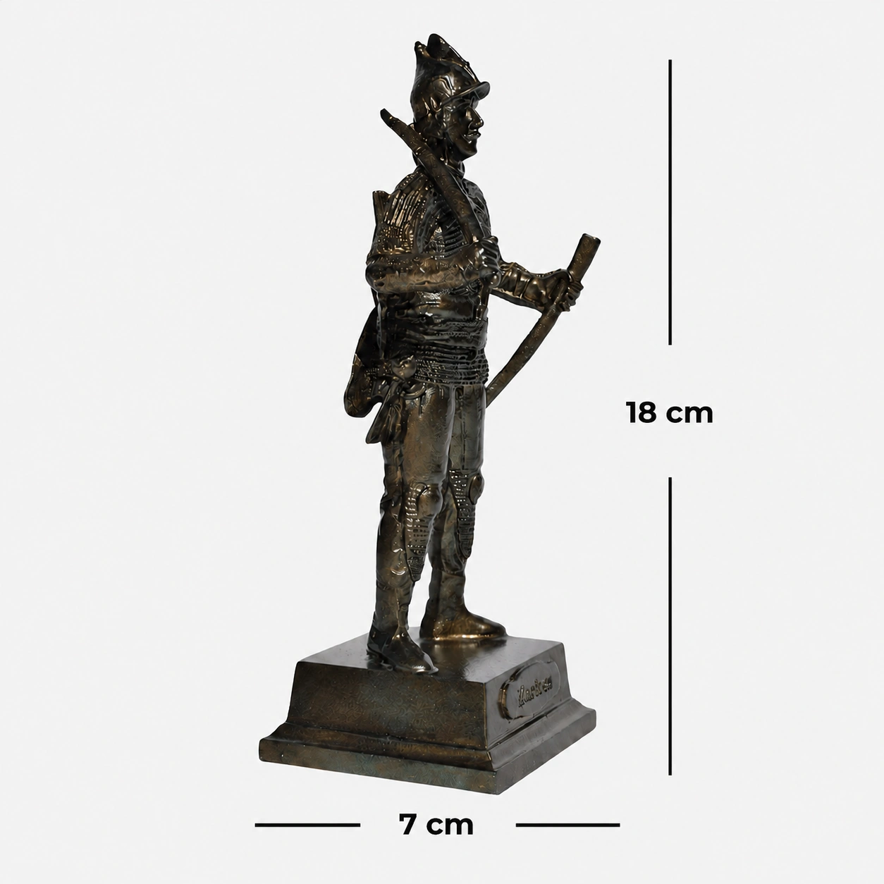 18 cm antik bronz Osmanlı Zırhçı Biblo ön görünüm